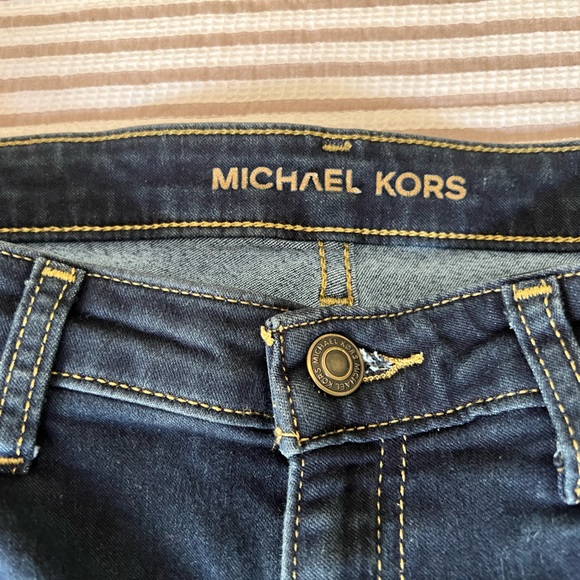Michael Kors Denim - MICHAEL KORS Blue Jeans Women’s SZ 10 IZZY SKINNY Dark Blue Great Condition